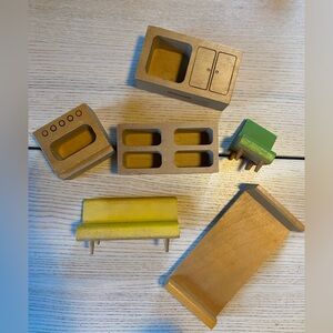 Creative Playthings MCM Wooden Dollhouse Furniture Set